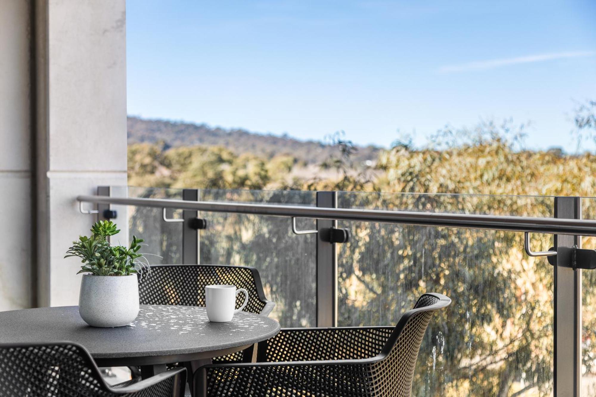 Founders Lane Apartments By Urban Rest Canberra Eksteriør bilde